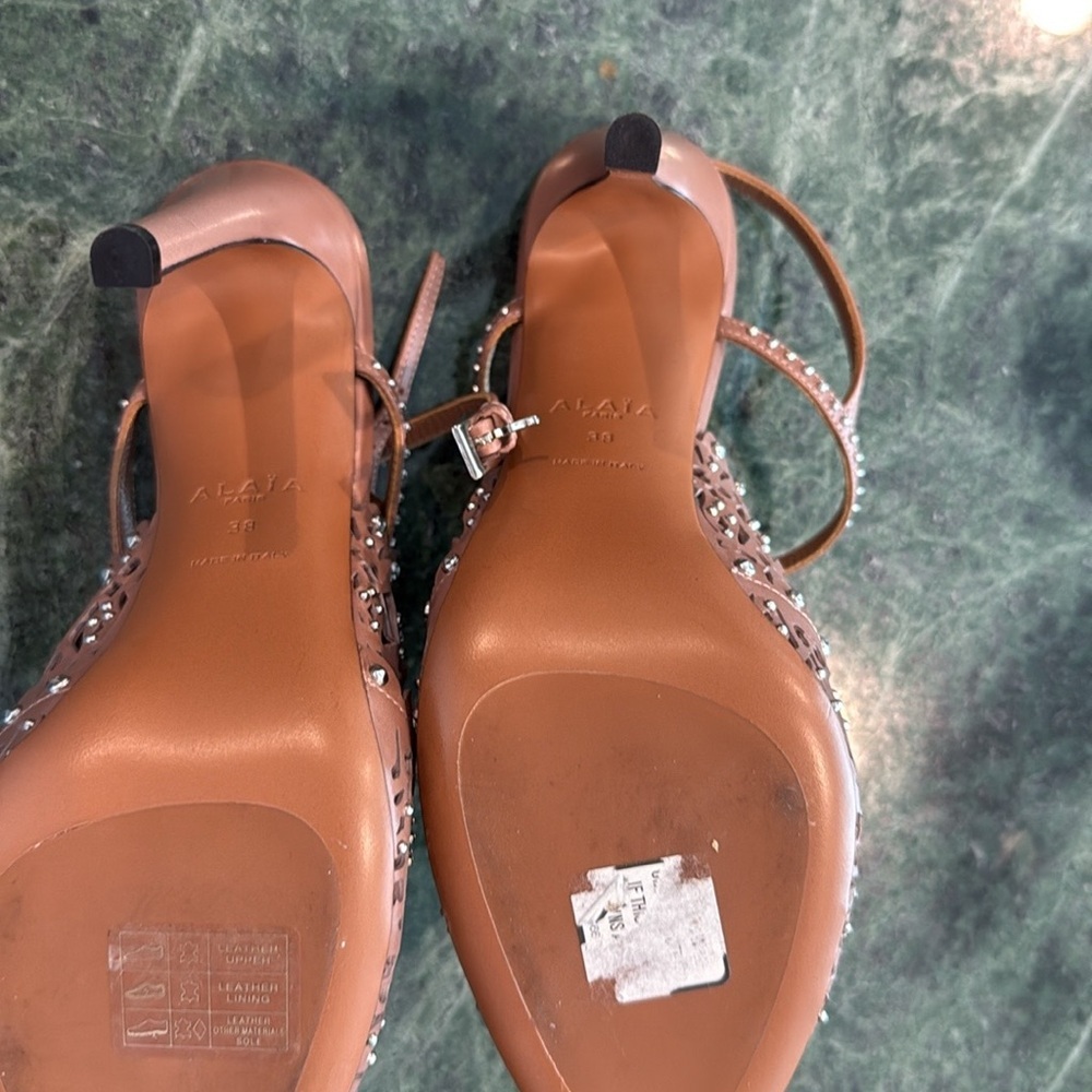 Alaia tan colored laser cut and enbellished heels EXC CONDITION - Picture 5 of 11